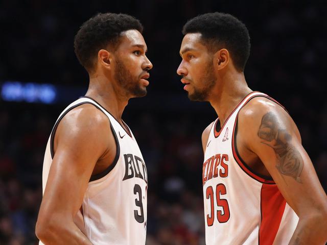 “九游app_ 历史经典：那些经典球员的巅峰对决”，nba历史经典球队