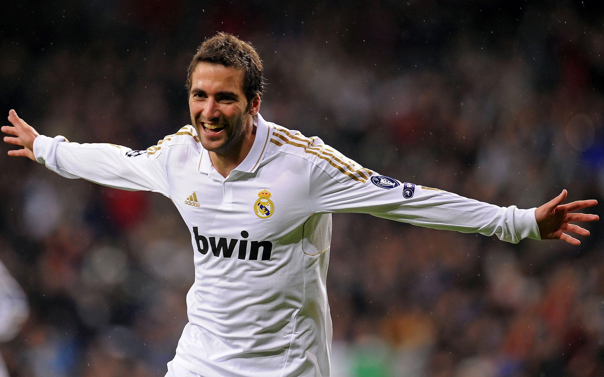 足球助学基金持续扩大覆盖农村地区，足球特色学校国家补助